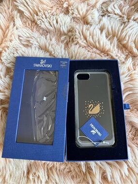 Swarovski iPhone 7 Case with Gold Crystal Swan